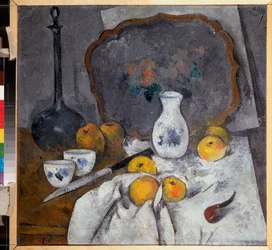 Nature morte avec une carafe et une pipe (Composition avec aussi pommes sur torchon, couteau et plateau) - Œuvre d