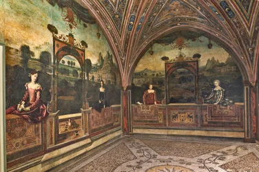 Petite salle des dames nobles