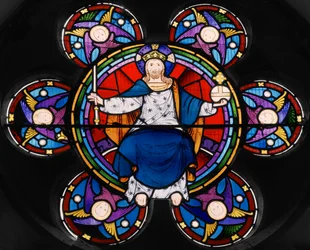 Abbey Cwm Hir, St Mary, East Window, Rose Window, Heaton, Butler & Bayne, Alfred Hassam, Christ en majesté entouré d