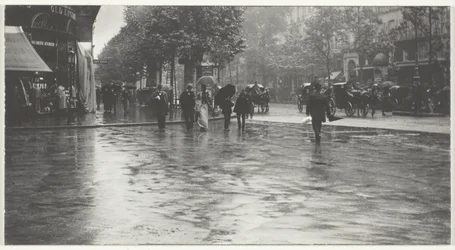 Un jour de pluie sur le boulevard, Paris