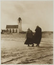 Se précipitant chez soi, 1894, imprimé en 1897