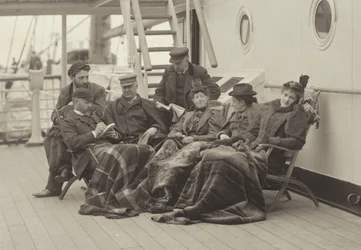 Sime Herrmann, M. et Mme Mann, le Dr Brown, M. McGibbon, Mlle Linthicum et Emmy — À bord du Bourgogne, du 5 au 14 mai 1896