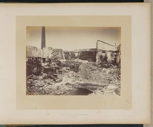 Usine J. Falck et Cie incendiée, à la Villette.