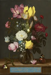 Bouquet de Fleurs dans un Vase en Verre
