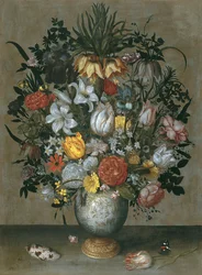 Vase chinois avec fleurs, coquillages et insectes