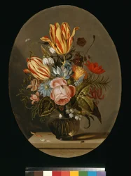 Un vase de fleurs