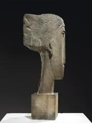 Tête, vers 1910-12 (calcaire)