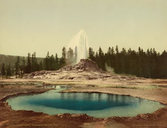 Castle Geyser, parc national de Yellowstone, vers 1898