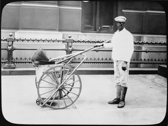 Nettoyeur de rue de la ville, Philadelphie, vers 1920