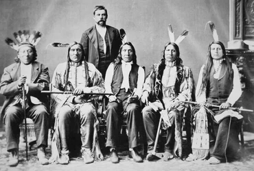 Délégation de chefs Sioux, dirigée par Red Cloud (1822-1909) à Washington D.C. pour rencontrer le président Ulysses S. Grant (1822-85) en 1870
