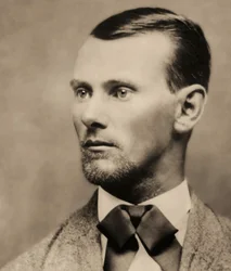 Portrait du hors-la-loi Jesse James (1847-1882), photographie cabinet