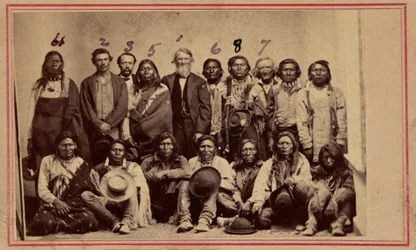 William F.M. Arny avec les chefs Apache et Ute, 1867 (photo)