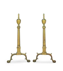 Une paire de chenets Chippendale, Philadelphie ou New York, 1780-1800