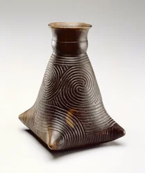 Bouteille incisée Caddo, 1200-1500