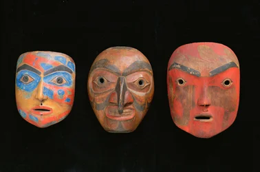 Trois masques de chaman