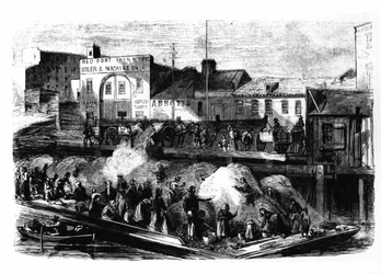 Des vagabonds ramassent des chiffons à vendre à la décharge de Beach Street, New York, vers 1870