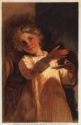 Qui est là ? Fille en chemise de nuit avec une bougie