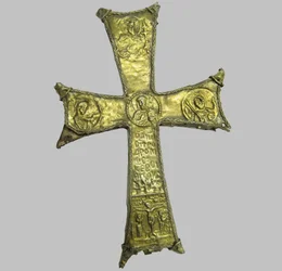 Croix, XIIe-XIIIe siècle