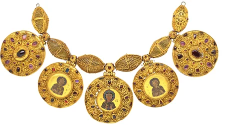 Collier avec pendentifs, début du 12e siècle