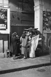 CROTONE - LE KIOSQUE À CONFETTIS