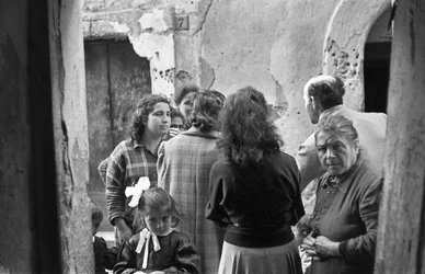 CROTONE - LE CORRESPONDANT ÉCOUTE