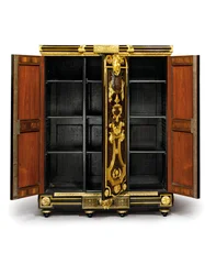 Petit armoire Louis XIV, vers 1700-10