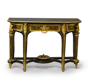 Une paire assortie de tables de console Louis XIV, c.1710