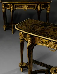 Paire assortie de tables de chevet Louis XIV, c.1710
