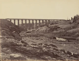 Planche 7. Pont de Dale Creek, vue générale, 1869 (photo)
