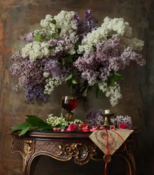 Nature morte vintage aux lilas