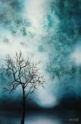 Arbre bleu-vert brumeux