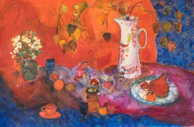 Nature morte rouge avec pichet blanc et fruits