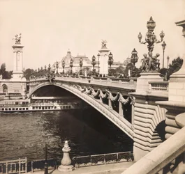 Exposition Universelle de 1900 à Paris : Le pont Alexandre III