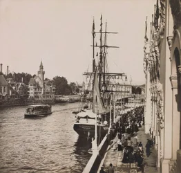 Exposition Universelle de 1900 à Paris : Vieux Paris. Collection privée