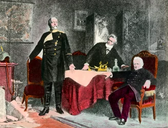 Guerre de 1870 : entretien politique entre le chancelier Bismarck (1815-1898), Jules Favre (1809-1880) et Adolphe Thiers (1797-1877). Gravure vers 1870. Collection privée