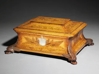 Grand coffret de présentation en marqueterie, vers 1885
