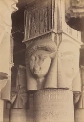 Dendera, Intérieur du Temple, Chapiteaux Hathor