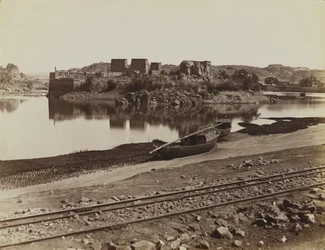 Philæ, vue de la rive est du Nil, nord-ouest
