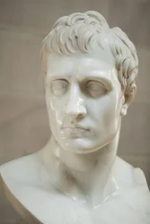 Napoléon Bonaparte (marbre)