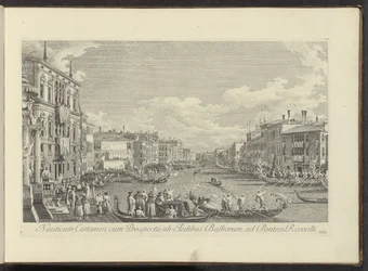 Vue sur le Grand Canal à Venise où se déroule la régate