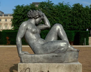Nu assis. Bronze ... (bronze)