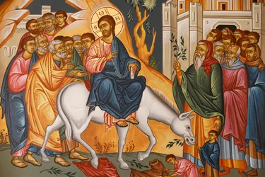 Entrée de Jésus à Jérusalem le dimanche des Rameaux. Église St Elie, Rabieh, 2022 (photo). Peinture représentant