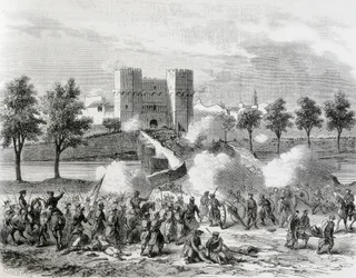 Espagne (1868). Glorieuse Révolution. Attaque des troupes gouvernementales à la porte des Serrans à Valence. Gravure de « L
