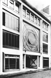 Garage de la rue de Ponthieu, conçu par Auguste Perret (1874-1954) 1906 (photo n/b)