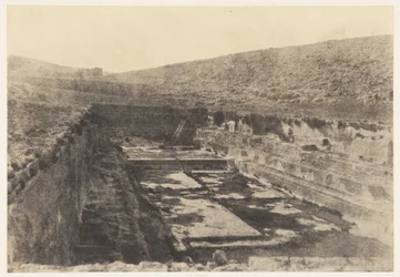 Jérusalem. Vasques de Salomon. Détails
