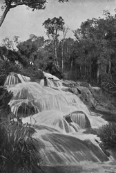 Cachoeira no Rio Dourado Lencoes, 1895