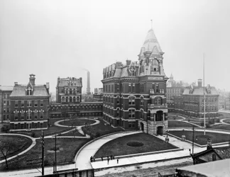 Cook County Hospital, c.1900, Chicago, Illinois, USA, c.1900 (photo n/b)