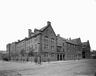 Hull House, Chicago, Illinois, USA, vers 1905 (photo n/b)