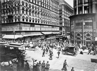 State et Madison Streets, Chicago, Illinois, USA, vers 1905 (photo n/b)