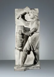 Août, statue du Cycle des mois, baptistère de Parme
